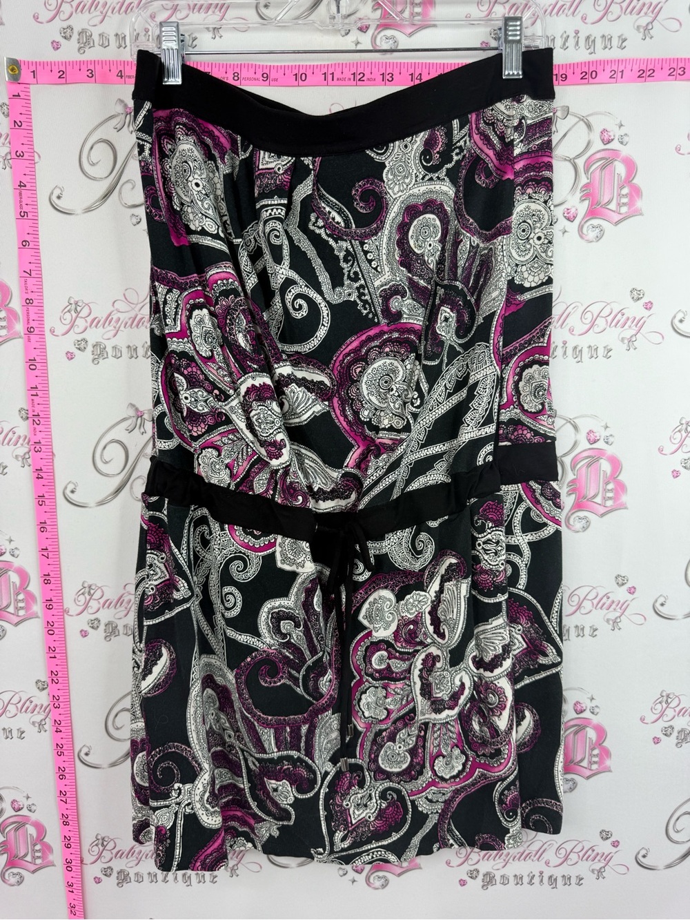 White House Black Market Black, Magenta & White Paisley Print Strapless top
